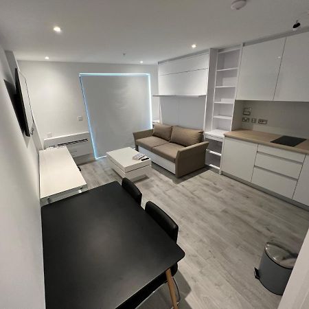 Modern Studio Apartment In Gibraltar - The Hub Exterior photo